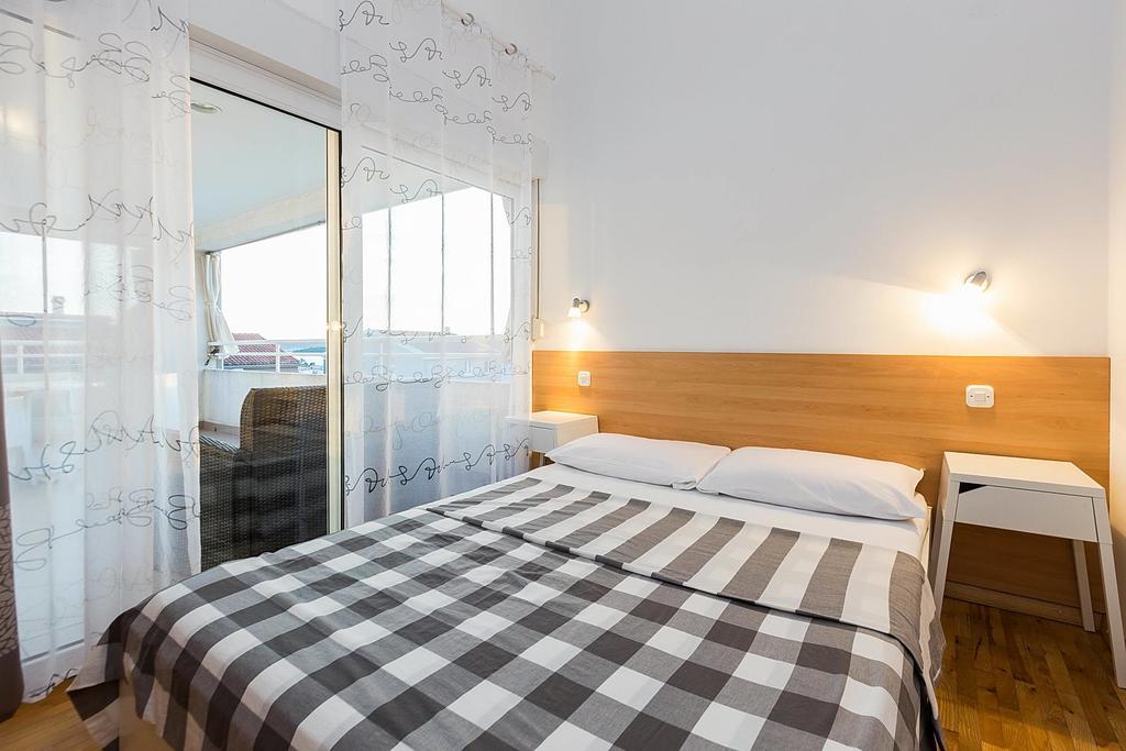 Apartments Dada Biograd Na Moru Oda fotoğraf