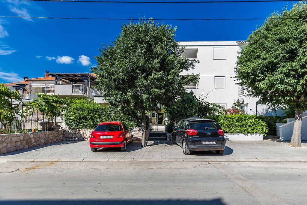 Apartments Dada Biograd Na Moru Oda fotoğraf
